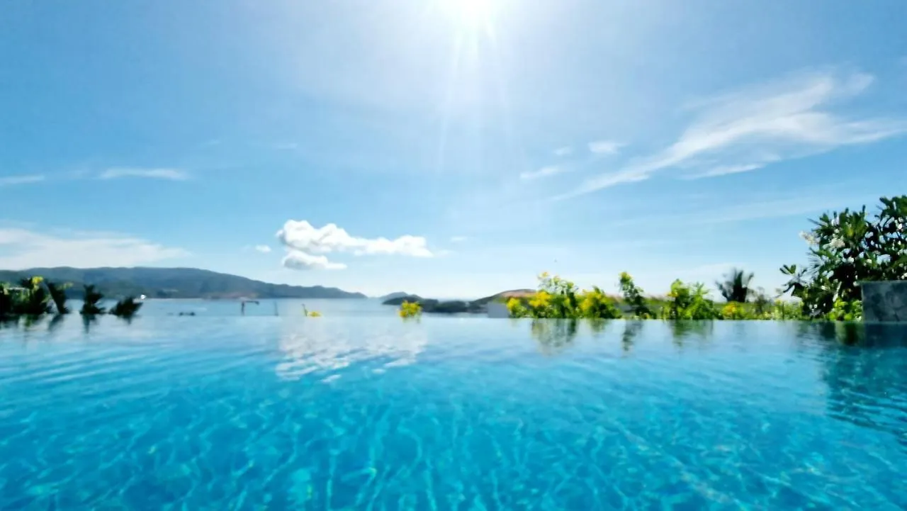 Promotion Early Booker, Sea Paradise Villa 6 Bedrooms, Infinity Pool, Karaoke, Sauna & Bbq ニャチャン 0*,