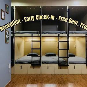  ホステル Jungle Dorm